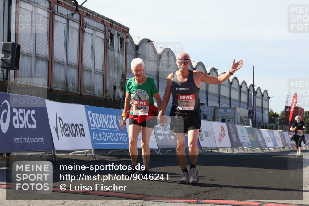 03.10.2025 - Köhlbrandbrückenlauf Luisa Fischer http://msf.ph/oto/9046241 03.10.2025 13:48:11 Ziel 5735, 6164, 6165 meine-sportfotos.de