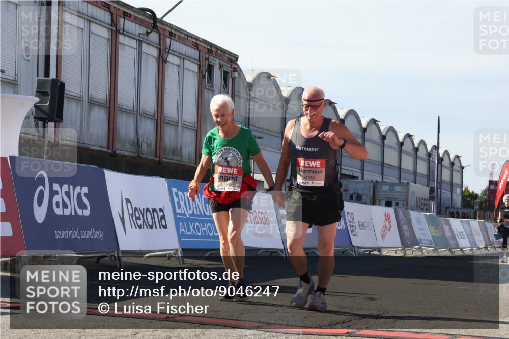 03.10.2025 - Köhlbrandbrückenlauf Luisa Fischer http://msf.ph/oto/9046247 03.10.2025 13:48:11 Ziel 5735, 6164, 6165 meine-sportfotos.de
