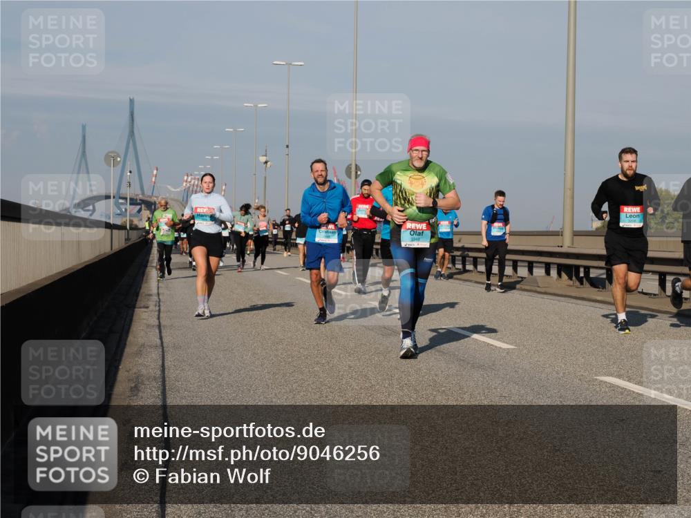03.10.2025 - Köhlbrandbrückenlauf Fabian Wolf http://msf.ph/oto/9046256 03.10.2025 09:58:23 Position 3 2448, 3348 meine-sportfotos.de