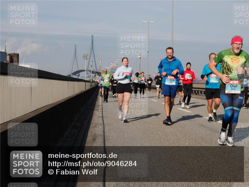03.10.2025 - Köhlbrandbrückenlauf Fabian Wolf http://msf.ph/oto/9046284 03.10.2025 09:58:24 Position 3 2448, 3348 meine-sportfotos.de