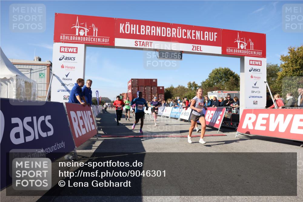 03.10.2025 - Köhlbrandbrückenlauf Lena Gebhardt http://msf.ph/oto/9046301 03.10.2025 13:01:56 Ziel 4025, 4118, 4162, 4206, 4258, 4543, 4907, 5692, 5703, 5718, 5739, 6235 meine-sportfotos.de