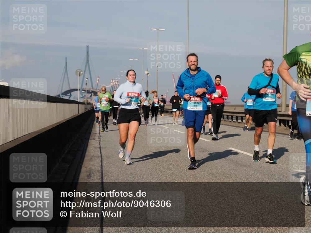 03.10.2025 - Köhlbrandbrückenlauf Fabian Wolf http://msf.ph/oto/9046306 03.10.2025 09:58:25 Position 3 24481 meine-sportfotos.de