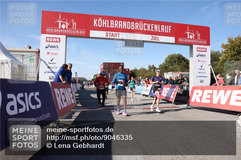 03.10.2025 - Köhlbrandbrückenlauf Lena Gebhardt http://msf.ph/oto/9046335 03.10.2025 13:01:58 Ziel 4025, 4118, 4162, 4206, 4258, 4543, 4907, 5692, 5703, 5718, 5739, 6235, 6461 meine-sportfotos.de