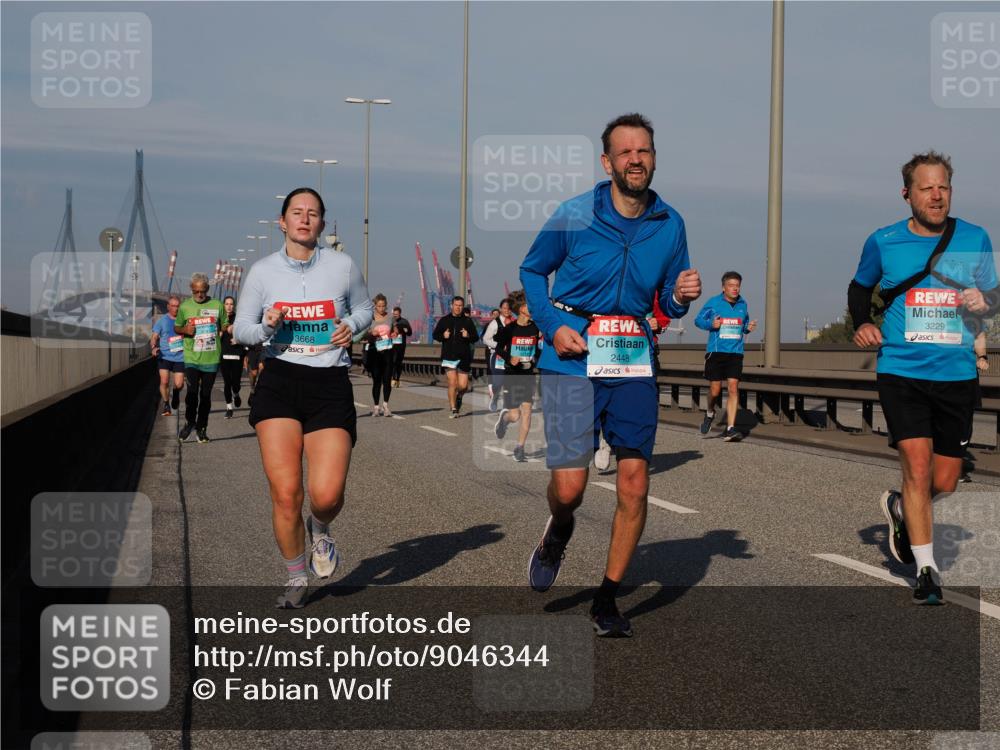 03.10.2025 - Köhlbrandbrückenlauf Fabian Wolf http://msf.ph/oto/9046344 03.10.2025 09:58:26 Position 3 3668, 2448, 3229 meine-sportfotos.de