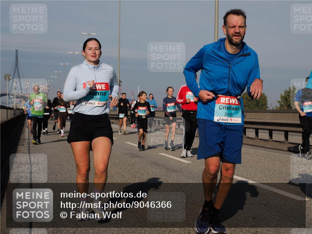 03.10.2025 - Köhlbrandbrückenlauf Fabian Wolf http://msf.ph/oto/9046366 03.10.2025 09:58:27 Position 3 8668, 3219, 2448 meine-sportfotos.de