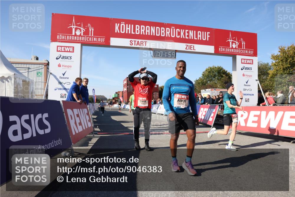 03.10.2025 - Köhlbrandbrückenlauf Lena Gebhardt http://msf.ph/oto/9046383 03.10.2025 13:02:00 Ziel 4025, 4118, 4162, 4206, 4258, 4543, 4907, 5692, 5703, 5718, 6032, 6235, 6461 meine-sportfotos.de