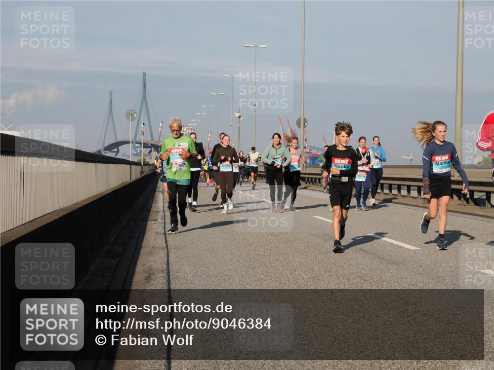 03.10.2025 - Köhlbrandbrückenlauf Fabian Wolf http://msf.ph/oto/9046384 03.10.2025 09:58:29 Position 3  meine-sportfotos.de