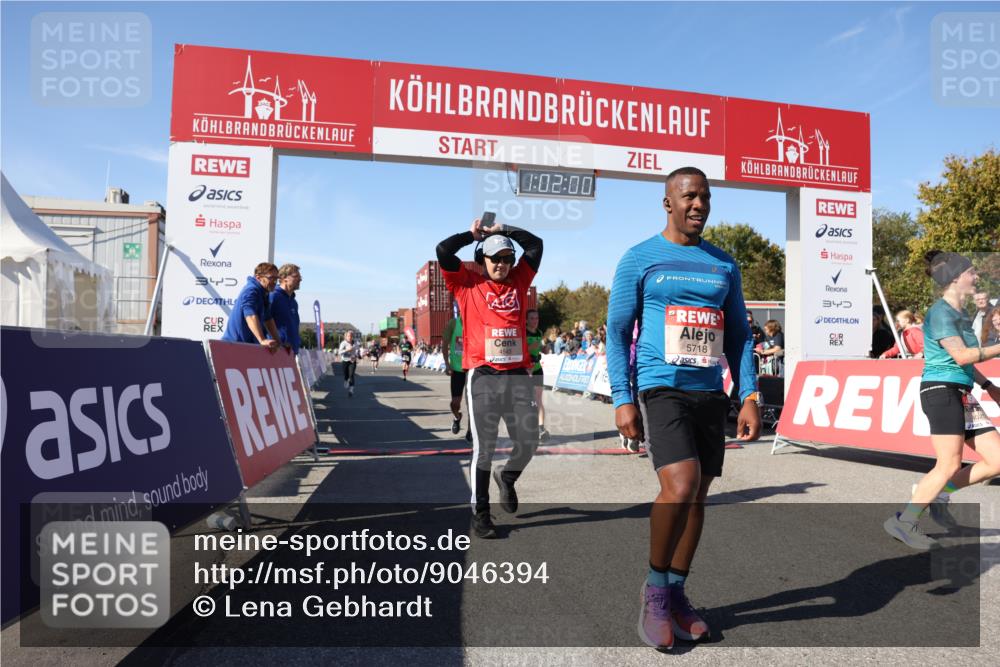 03.10.2025 - Köhlbrandbrückenlauf Lena Gebhardt http://msf.ph/oto/9046394 03.10.2025 13:02:00 Ziel 4025, 4118, 4162, 4206, 4258, 4543, 4907, 5692, 5703, 5718, 6032, 6235, 6461 meine-sportfotos.de