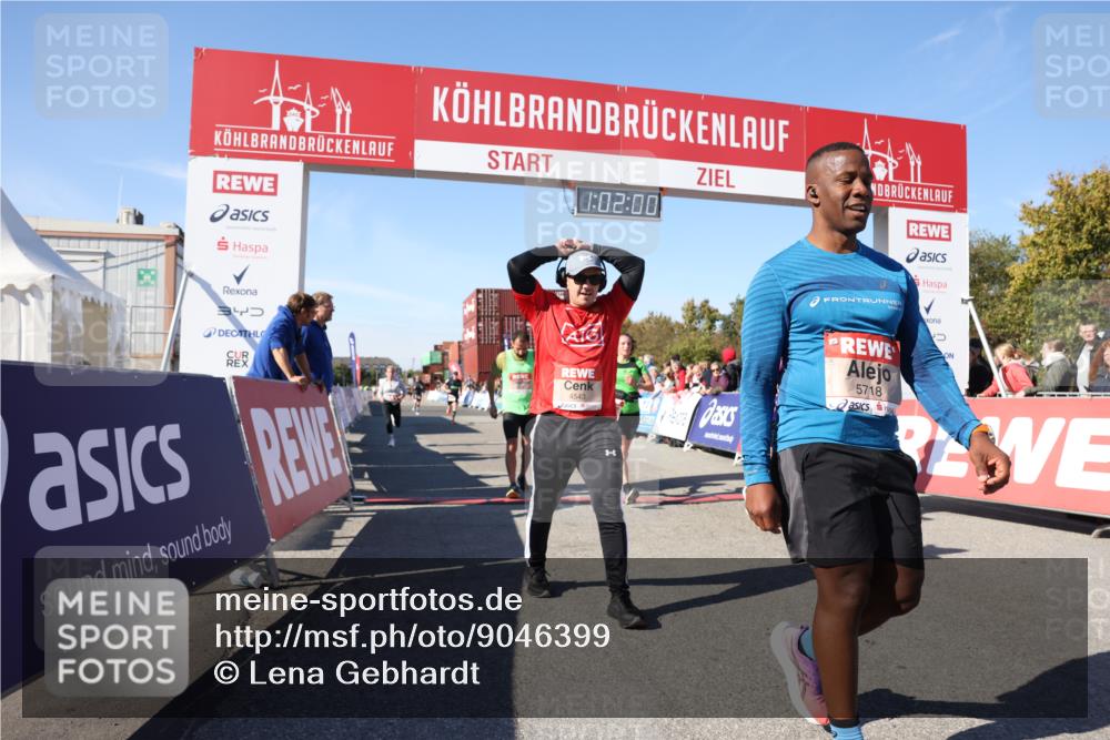 03.10.2025 - Köhlbrandbrückenlauf Lena Gebhardt http://msf.ph/oto/9046399 03.10.2025 13:02:00 Ziel 4025, 4118, 4162, 4206, 4258, 4543, 4907, 5692, 5703, 5718, 6032, 6235, 6461 meine-sportfotos.de