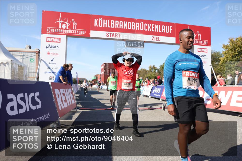 03.10.2025 - Köhlbrandbrückenlauf Lena Gebhardt http://msf.ph/oto/9046404 03.10.2025 13:02:01 Ziel 4025, 4118, 4162, 4206, 4258, 4543, 4907, 5692, 5703, 5718, 6032, 6235, 6461 meine-sportfotos.de