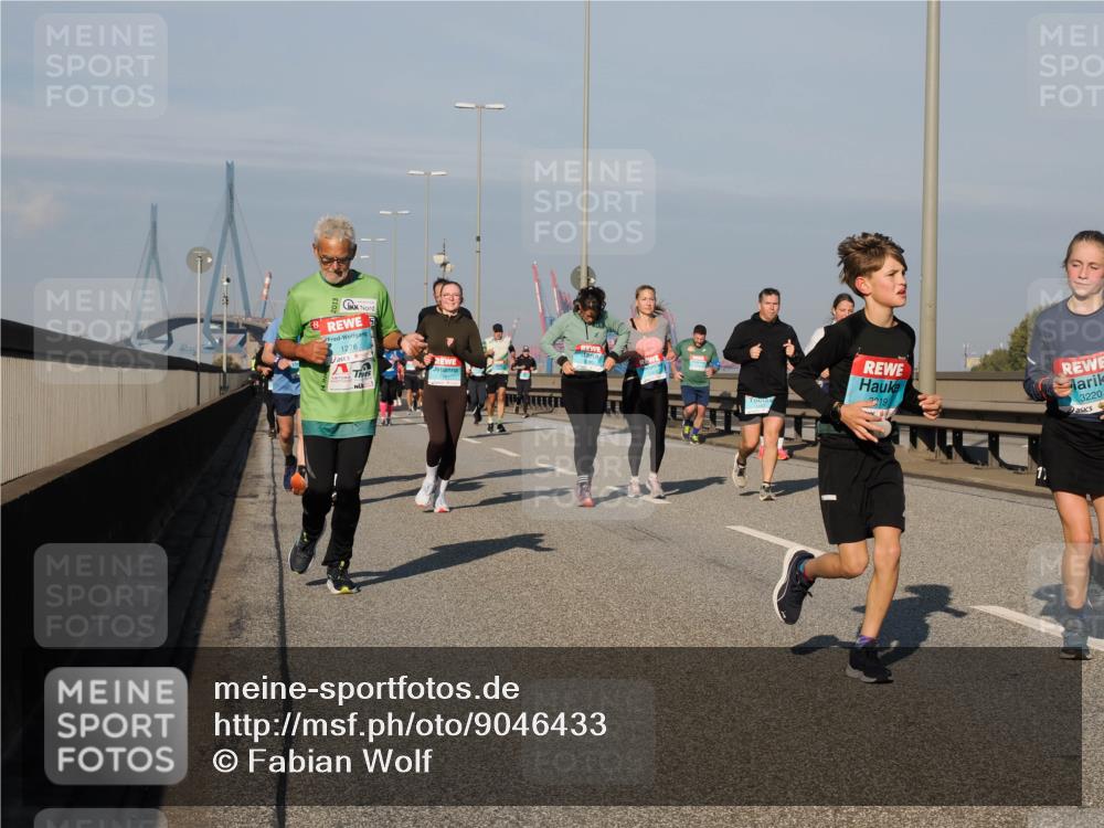 03.10.2025 - Köhlbrandbrückenlauf Fabian Wolf http://msf.ph/oto/9046433 03.10.2025 09:58:31 Position 3 1276, 2219, 3220 meine-sportfotos.de