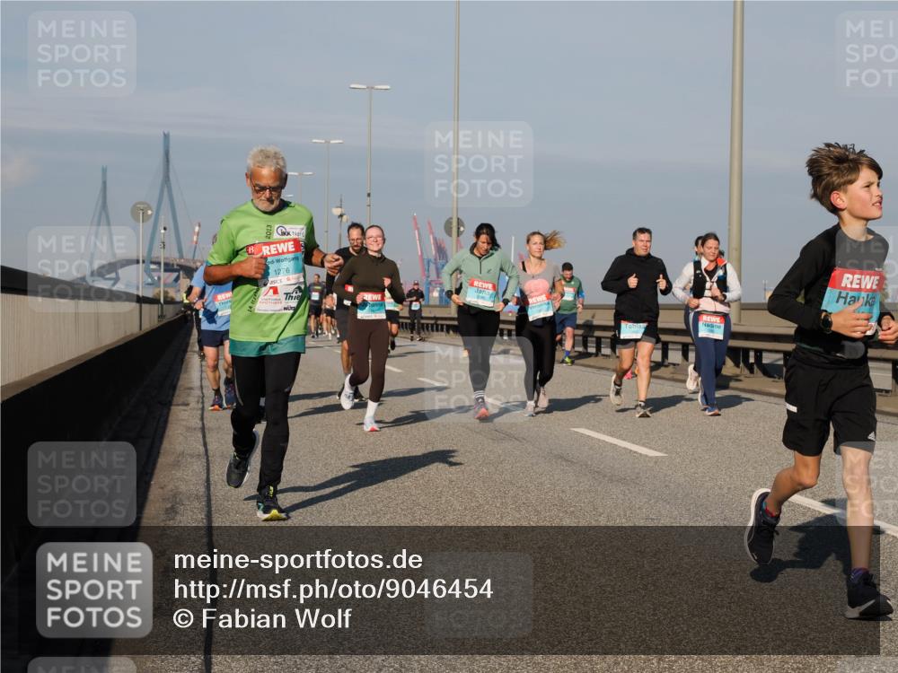 03.10.2025 - Köhlbrandbrückenlauf Fabian Wolf http://msf.ph/oto/9046454 03.10.2025 09:58:31 Position 3 1276 meine-sportfotos.de