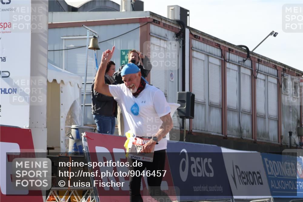 03.10.2025 - Köhlbrandbrückenlauf Luisa Fischer http://msf.ph/oto/9046457 03.10.2025 13:49:25 Ziel 5736, 6102 meine-sportfotos.de