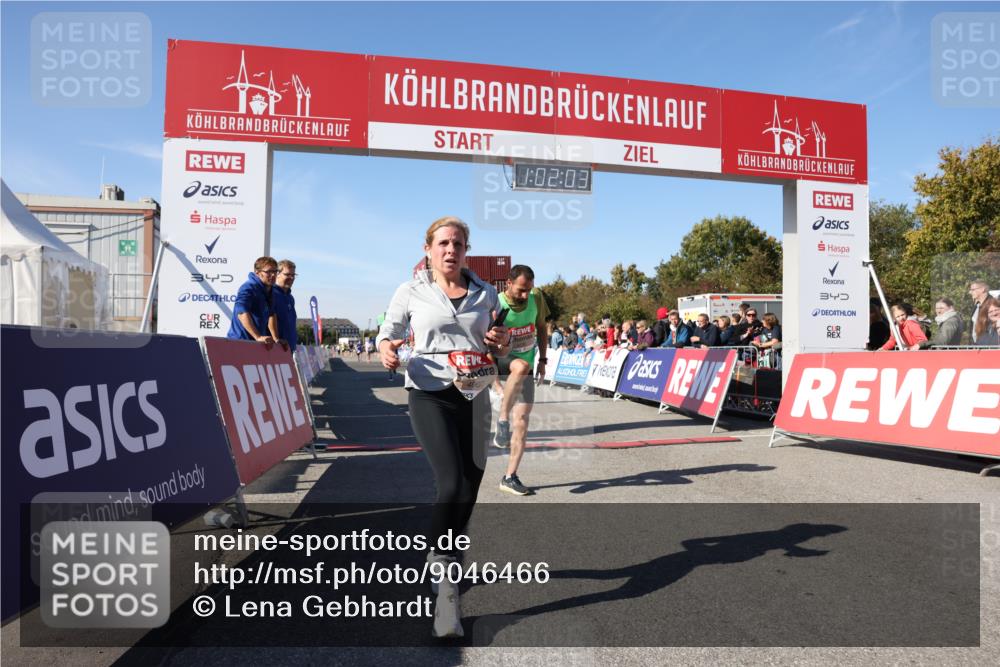 03.10.2025 - Köhlbrandbrückenlauf Lena Gebhardt http://msf.ph/oto/9046466 03.10.2025 13:02:04 Ziel 4025, 4118, 4162, 4206, 4258, 4543, 4907, 5703, 5718, 6032, 6235, 6461 meine-sportfotos.de