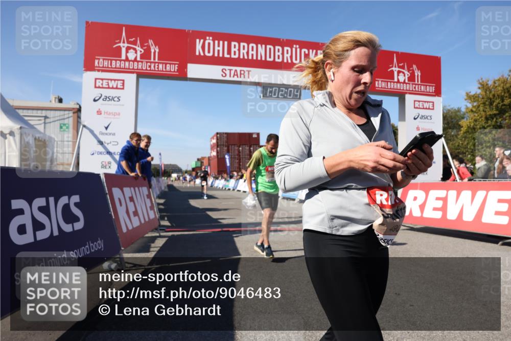 03.10.2025 - Köhlbrandbrückenlauf Lena Gebhardt http://msf.ph/oto/9046483 03.10.2025 13:02:04 Ziel 4025, 4118, 4162, 4206, 4258, 4543, 4907, 5703, 5718, 6032, 6235, 6461 meine-sportfotos.de