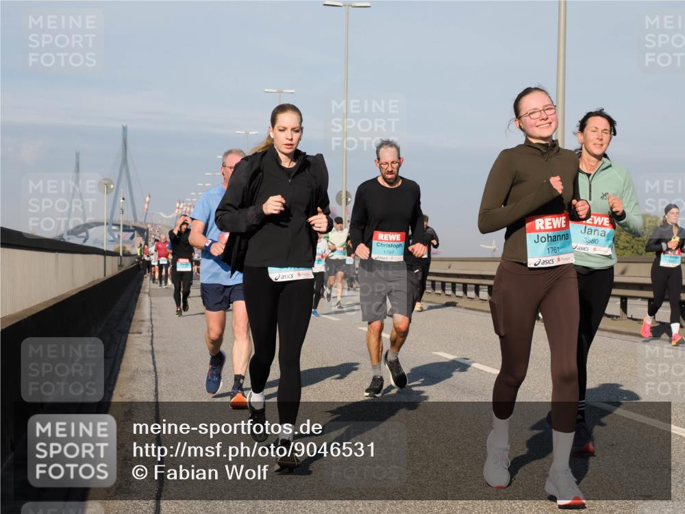 03.10.2025 - Köhlbrandbrückenlauf Fabian Wolf http://msf.ph/oto/9046531 03.10.2025 09:58:35 Position 3 1797, 1761, 3580 meine-sportfotos.de