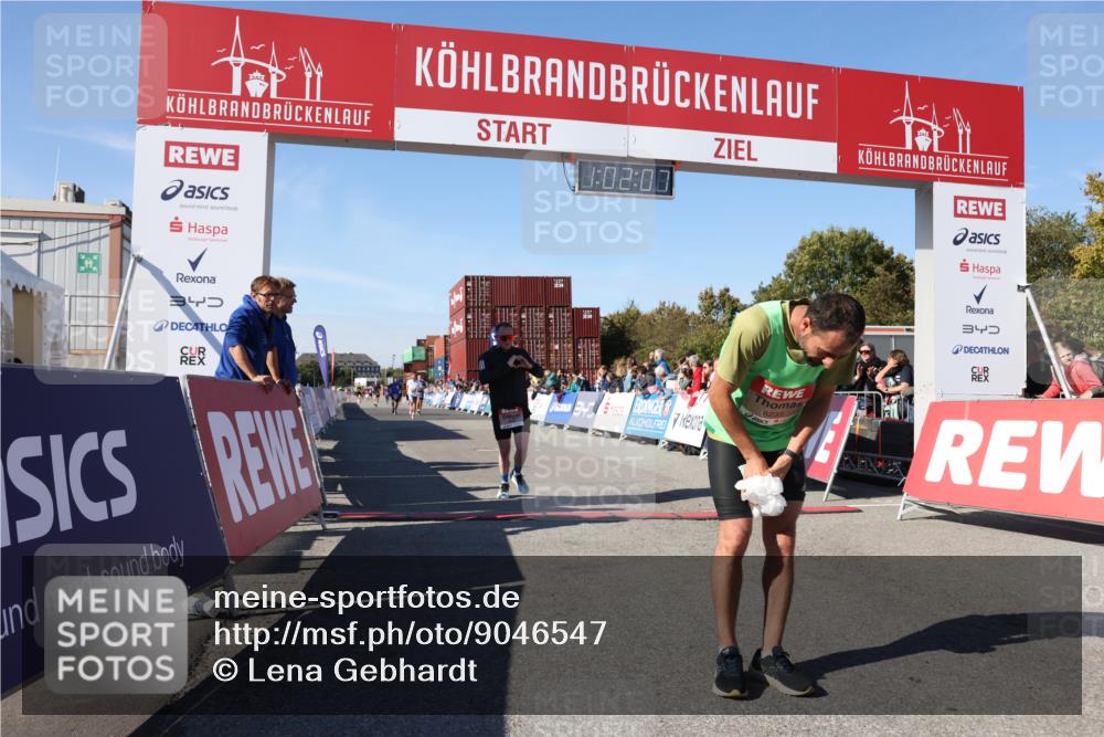 03.10.2025 - Köhlbrandbrückenlauf Lena Gebhardt http://msf.ph/oto/9046547 03.10.2025 13:02:07 Ziel 4025, 4109, 4118, 4543, 4907, 5703, 6032, 6235, 6461 meine-sportfotos.de