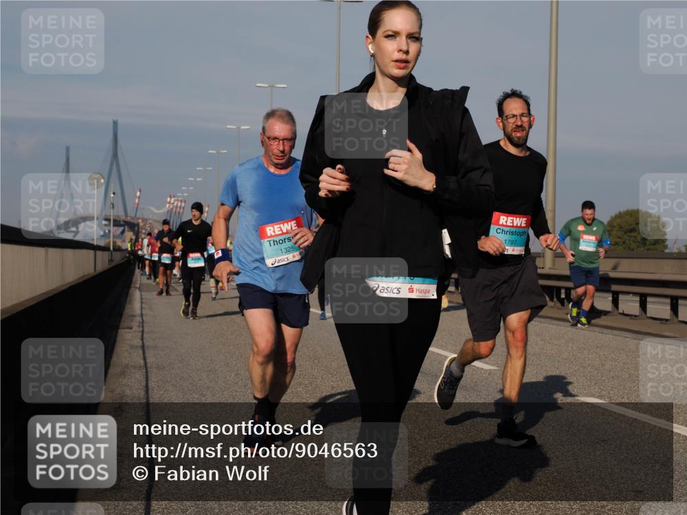 03.10.2025 - Köhlbrandbrückenlauf Fabian Wolf http://msf.ph/oto/9046563 03.10.2025 09:58:36 Position 3 1325, 1797 meine-sportfotos.de