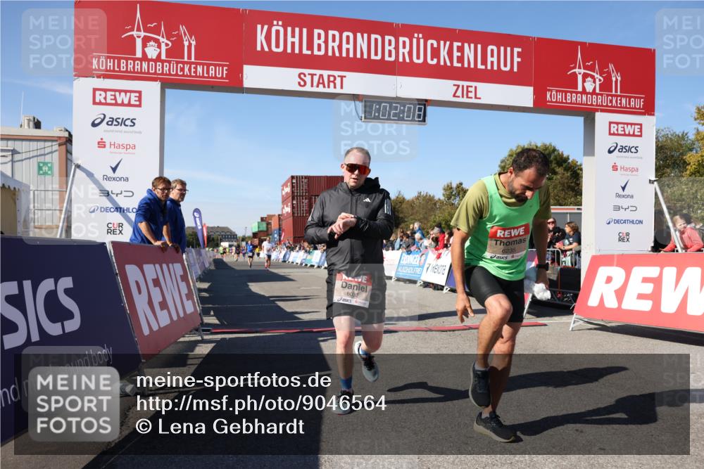 03.10.2025 - Köhlbrandbrückenlauf Lena Gebhardt http://msf.ph/oto/9046564 03.10.2025 13:02:08 Ziel 4025, 4109, 4118, 4281, 4907, 5703, 6032, 6235, 6461 meine-sportfotos.de