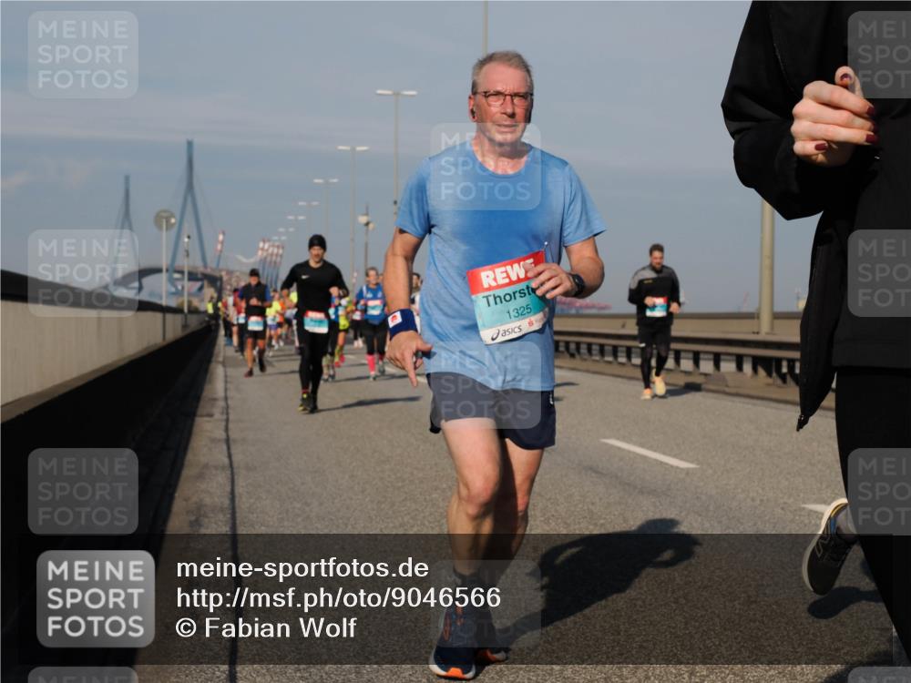 03.10.2025 - Köhlbrandbrückenlauf Fabian Wolf http://msf.ph/oto/9046566 03.10.2025 09:58:36 Position 3 1325 meine-sportfotos.de