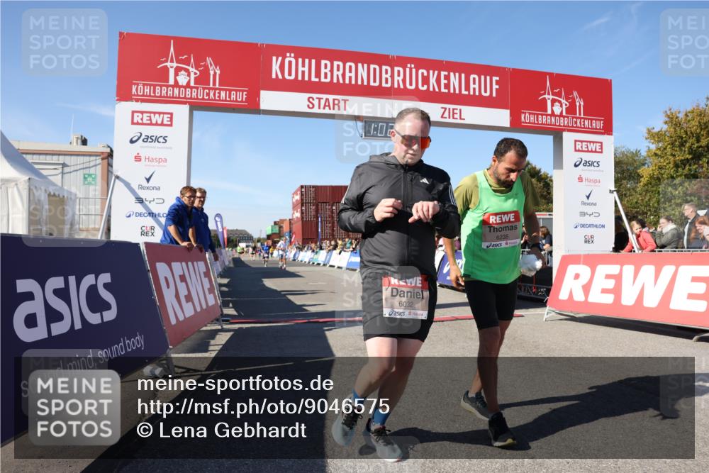 03.10.2025 - Köhlbrandbrückenlauf Lena Gebhardt http://msf.ph/oto/9046575 03.10.2025 13:02:09 Ziel 4109, 4118, 4130, 4281, 4907, 5703, 6032, 6235, 6461 meine-sportfotos.de