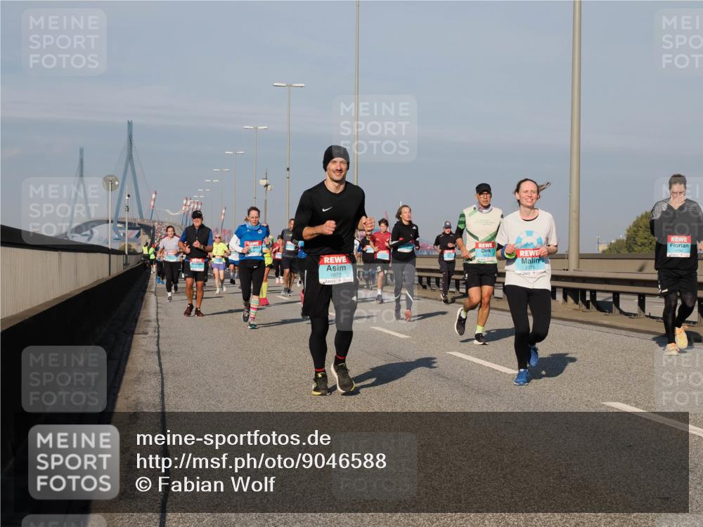 03.10.2025 - Köhlbrandbrückenlauf Fabian Wolf http://msf.ph/oto/9046588 03.10.2025 09:58:39 Position 3 1877, 2276 meine-sportfotos.de