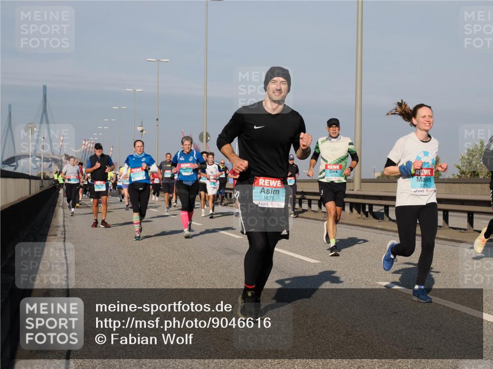 03.10.2025 - Köhlbrandbrückenlauf Fabian Wolf http://msf.ph/oto/9046616 03.10.2025 09:58:40 Position 3 1877, 1813, 2276 meine-sportfotos.de
