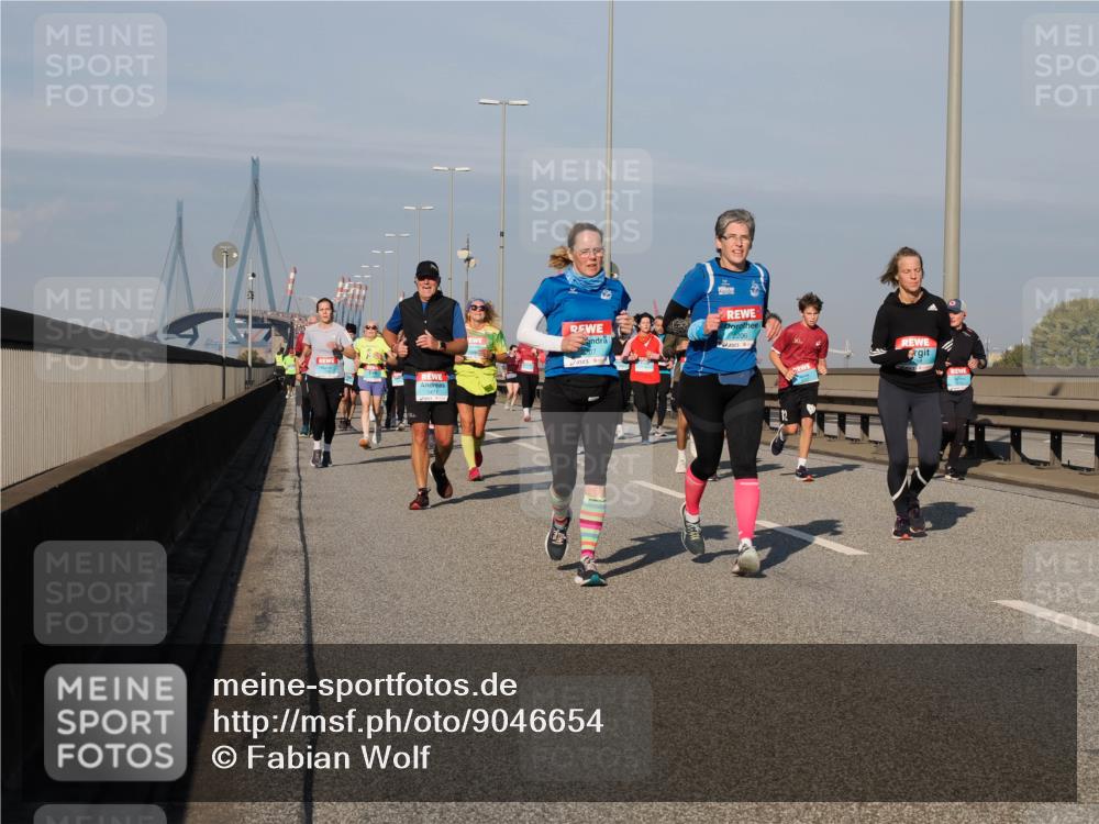 03.10.2025 - Köhlbrandbrückenlauf Fabian Wolf http://msf.ph/oto/9046654 03.10.2025 09:58:43 Position 3 2206, 1471 meine-sportfotos.de