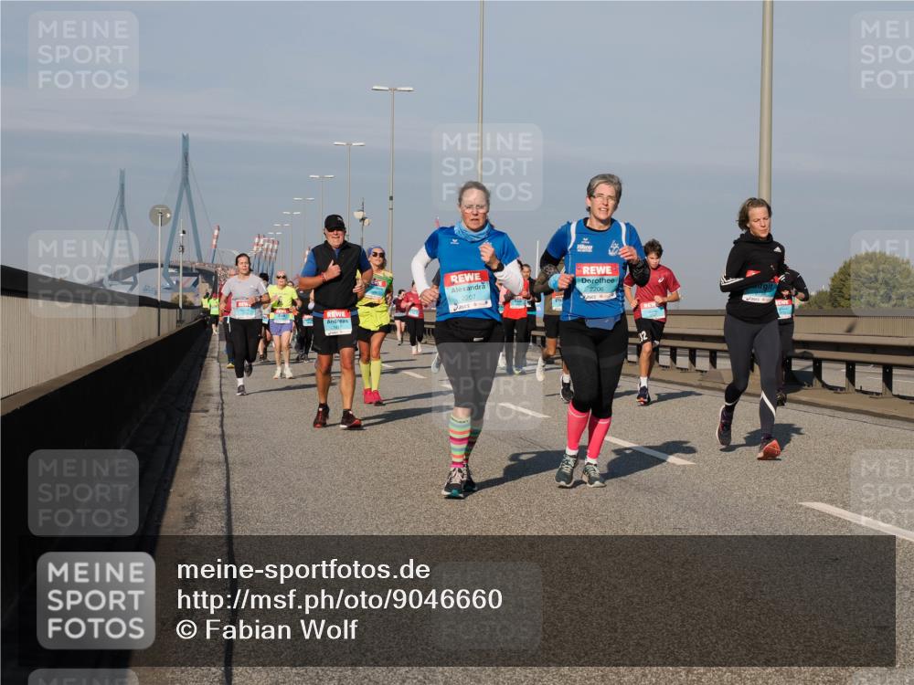 03.10.2025 - Köhlbrandbrückenlauf Fabian Wolf http://msf.ph/oto/9046660 03.10.2025 09:58:43 Position 3 2207, 2206 meine-sportfotos.de