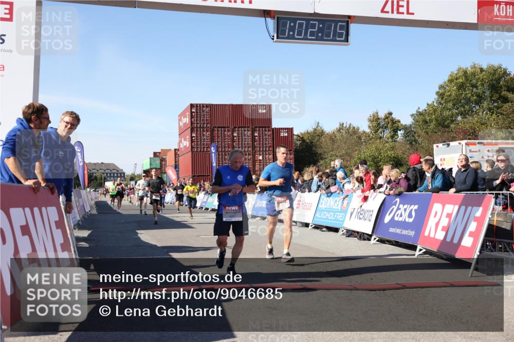 03.10.2025 - Köhlbrandbrückenlauf Lena Gebhardt http://msf.ph/oto/9046685 03.10.2025 13:02:15 Ziel 4109, 4130, 4281, 4492, 4946, 5617, 5697, 5845, 6032 meine-sportfotos.de