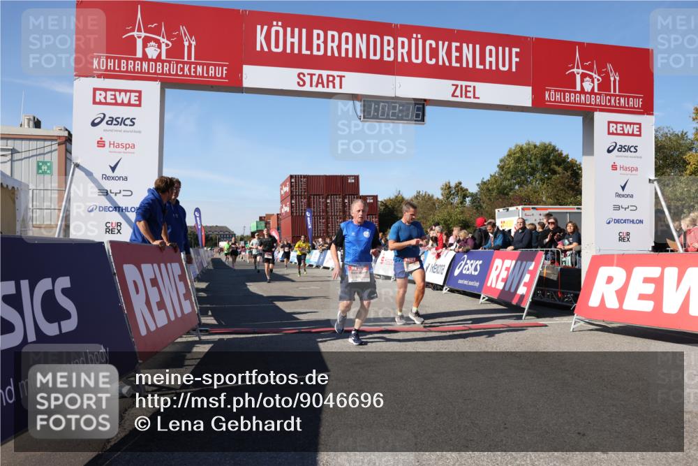 03.10.2025 - Köhlbrandbrückenlauf Lena Gebhardt http://msf.ph/oto/9046696 03.10.2025 13:02:16 Ziel 4109, 4130, 4281, 4492, 4946, 5617, 5697, 5747, 5845, 6032 meine-sportfotos.de
