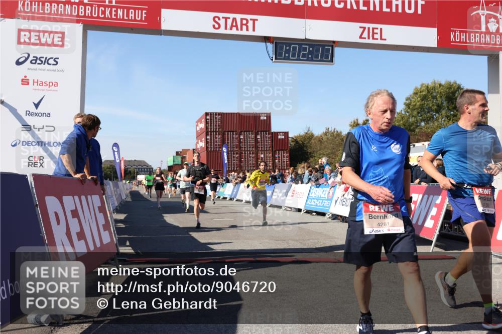 03.10.2025 - Köhlbrandbrückenlauf Lena Gebhardt http://msf.ph/oto/9046720 03.10.2025 13:02:17 Ziel 4109, 4130, 4281, 4492, 4946, 5617, 5697, 5747, 5845, 6492 meine-sportfotos.de