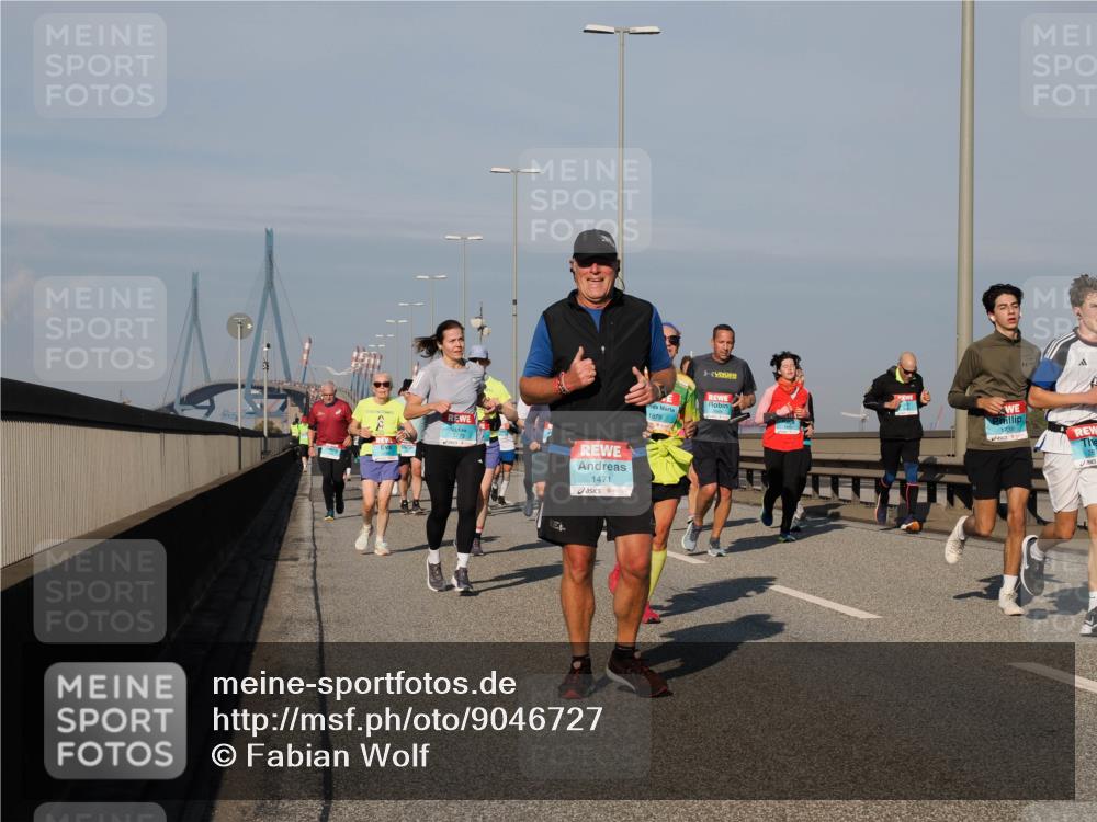 03.10.2025 - Köhlbrandbrückenlauf Fabian Wolf http://msf.ph/oto/9046727 03.10.2025 09:58:46 Position 3 1471, 1879 meine-sportfotos.de