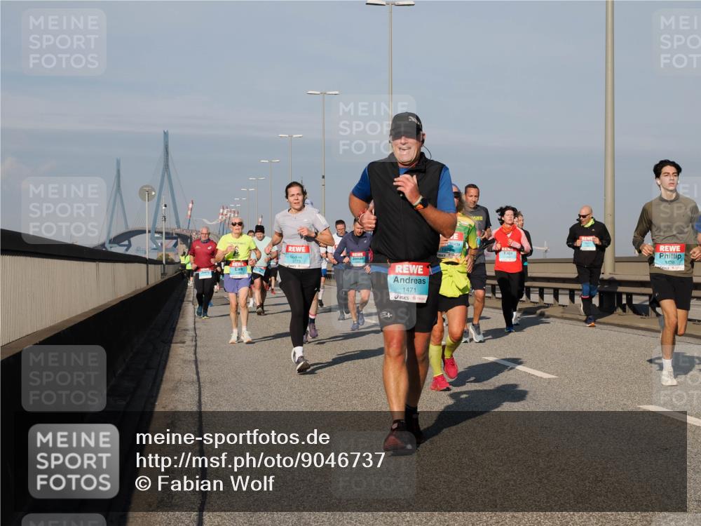 03.10.2025 - Köhlbrandbrückenlauf Fabian Wolf http://msf.ph/oto/9046737 03.10.2025 09:58:46 Position 3 3773, 1471, 1738 meine-sportfotos.de