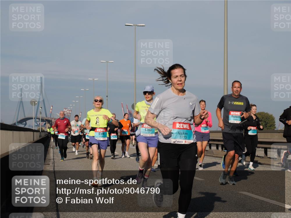 03.10.2025 - Köhlbrandbrückenlauf Fabian Wolf http://msf.ph/oto/9046790 03.10.2025 09:58:49 Position 3 3106, 3107, 3773, 3069 meine-sportfotos.de