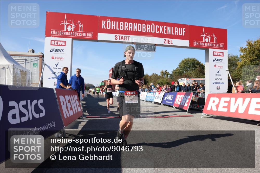 03.10.2025 - Köhlbrandbrückenlauf Lena Gebhardt http://msf.ph/oto/9046793 03.10.2025 13:02:20 Ziel 4109, 4130, 4277, 4281, 4337, 4492, 4946, 5617, 5697, 5747, 5845, 6465, 6492 meine-sportfotos.de