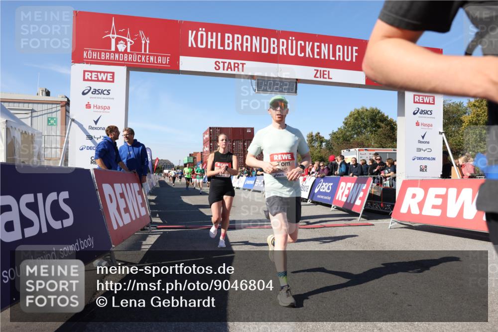 03.10.2025 - Köhlbrandbrückenlauf Lena Gebhardt http://msf.ph/oto/9046804 03.10.2025 13:02:21 Ziel 4109, 4130, 4271, 4277, 4281, 4337, 4492, 4783, 4946, 5617, 5697, 5747, 5845, 6465, 6492 meine-sportfotos.de