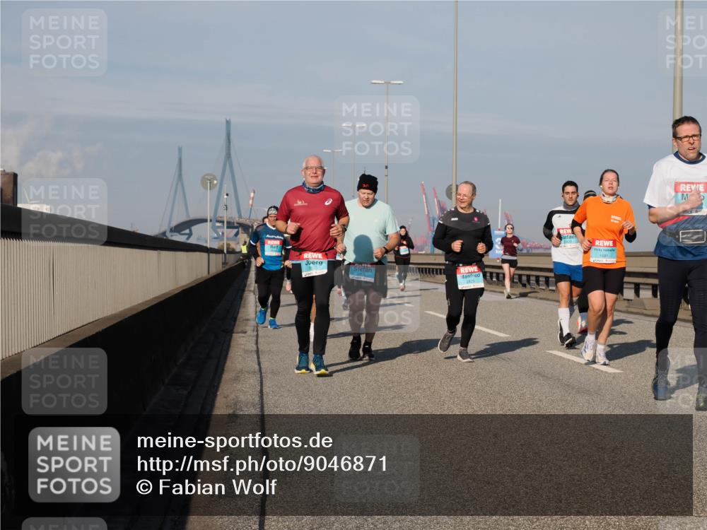 03.10.2025 - Köhlbrandbrückenlauf Fabian Wolf http://msf.ph/oto/9046871 03.10.2025 09:58:53 Position 3 1691 meine-sportfotos.de