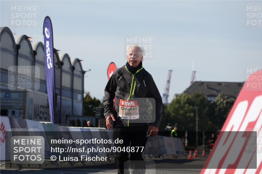 03.10.2025 - Köhlbrandbrückenlauf Luisa Fischer http://msf.ph/oto/9046877 03.10.2025 13:50:48 Ziel 7020, 7065, 4851, 5472, 5595, 5608, 5992 meine-sportfotos.de