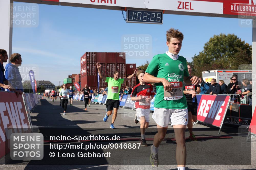 03.10.2025 - Köhlbrandbrückenlauf Lena Gebhardt http://msf.ph/oto/9046887 03.10.2025 13:02:25 Ziel 4130, 4187, 4271, 4277, 4337, 4380, 4492, 4783, 4946, 5080, 5617, 5697, 5747, 5784, 5845, 6465, 6492 meine-sportfotos.de