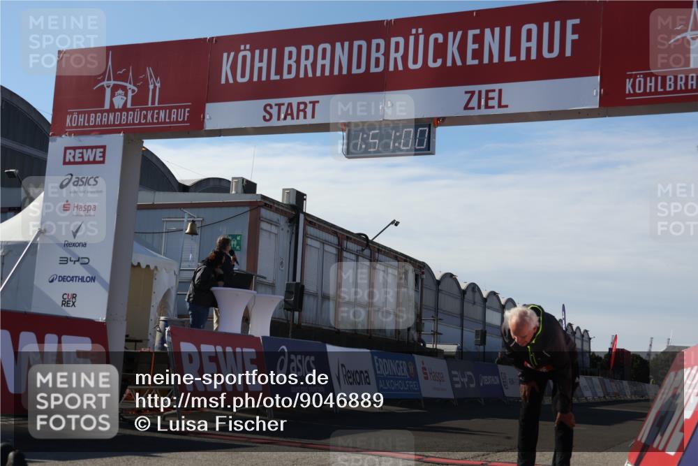 03.10.2025 - Köhlbrandbrückenlauf Luisa Fischer http://msf.ph/oto/9046889 03.10.2025 13:50:59 Ziel 4851, 5472, 5595, 5992 meine-sportfotos.de