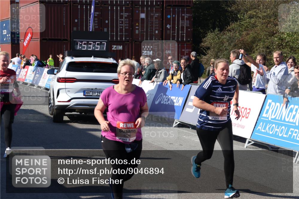 03.10.2025 - Köhlbrandbrückenlauf Luisa Fischer http://msf.ph/oto/9046894 03.10.2025 13:53:56 Ziel 7074, 7181, 9268, 5603, 5819, 6529 meine-sportfotos.de