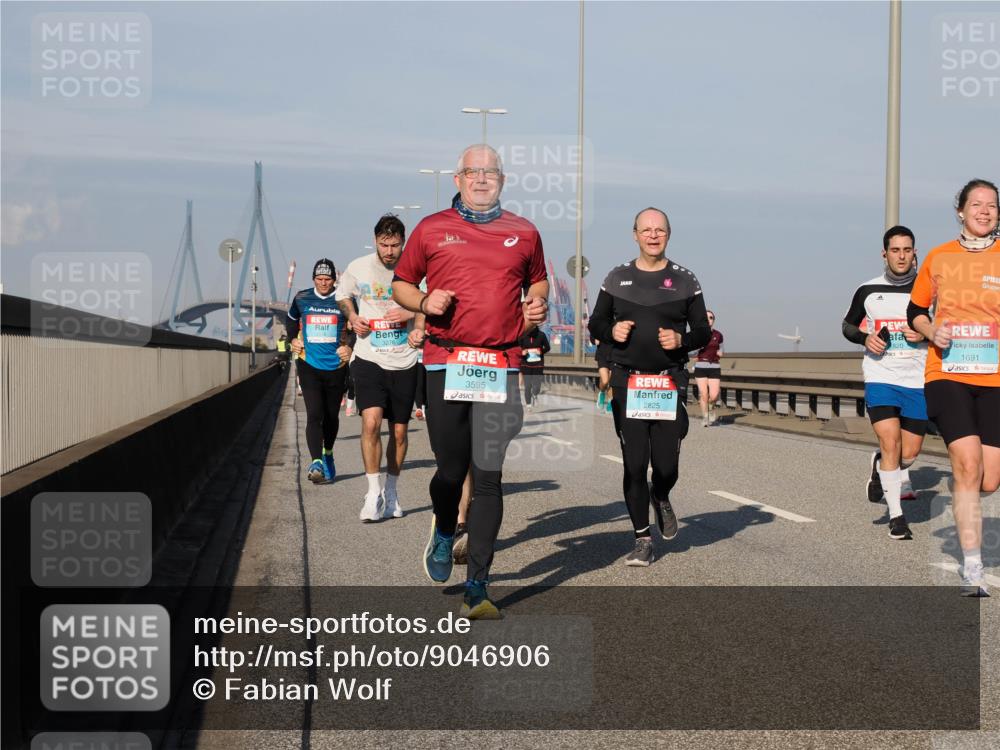 03.10.2025 - Köhlbrandbrückenlauf Fabian Wolf http://msf.ph/oto/9046906 03.10.2025 09:58:54 Position 3 3595, 2825, 820, 1691 meine-sportfotos.de