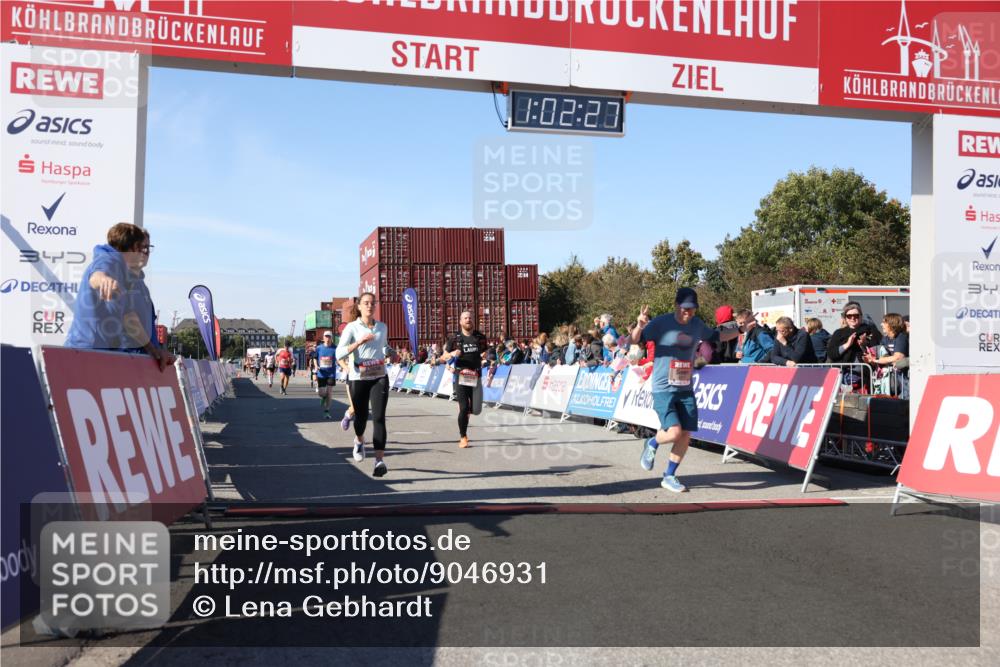 03.10.2025 - Köhlbrandbrückenlauf Lena Gebhardt http://msf.ph/oto/9046931 03.10.2025 13:02:27 Ziel 4187, 4271, 4277, 4337, 4380, 4492, 4783, 4946, 5080, 5617, 5697, 5747, 5784, 5845, 6465, 6492 meine-sportfotos.de