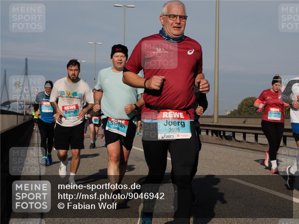 03.10.2025 - Köhlbrandbrückenlauf Fabian Wolf http://msf.ph/oto/9046942 03.10.2025 09:58:56 Position 3 3276, 2826, 3595, 1591 meine-sportfotos.de
