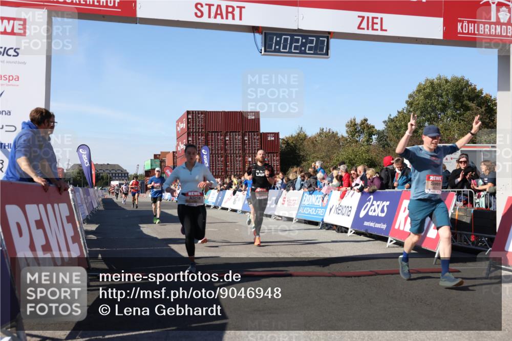 03.10.2025 - Köhlbrandbrückenlauf Lena Gebhardt http://msf.ph/oto/9046948 03.10.2025 13:02:28 Ziel 4024, 4187, 4271, 4277, 4337, 4380, 4492, 4783, 4946, 5080, 5617, 5697, 5747, 5784, 5845, 6320, 6465, 6492 meine-sportfotos.de