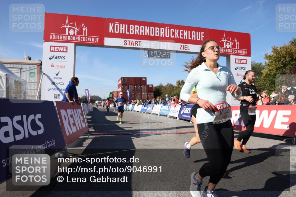 03.10.2025 - Köhlbrandbrückenlauf Lena Gebhardt http://msf.ph/oto/9046991 03.10.2025 13:02:30 Ziel 4024, 4187, 4271, 4277, 4337, 4380, 4492, 4783, 4946, 5080, 5747, 5784, 6320, 6321, 6465, 6479, 6492 meine-sportfotos.de