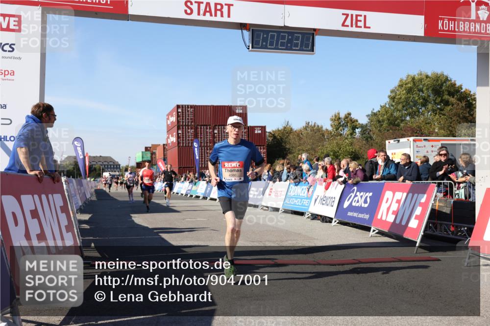 03.10.2025 - Köhlbrandbrückenlauf Lena Gebhardt http://msf.ph/oto/9047001 03.10.2025 13:02:31 Ziel 4024, 4187, 4271, 4277, 4337, 4380, 4783, 5080, 5747, 5784, 6320, 6321, 6465, 6479, 6492, 6783 meine-sportfotos.de