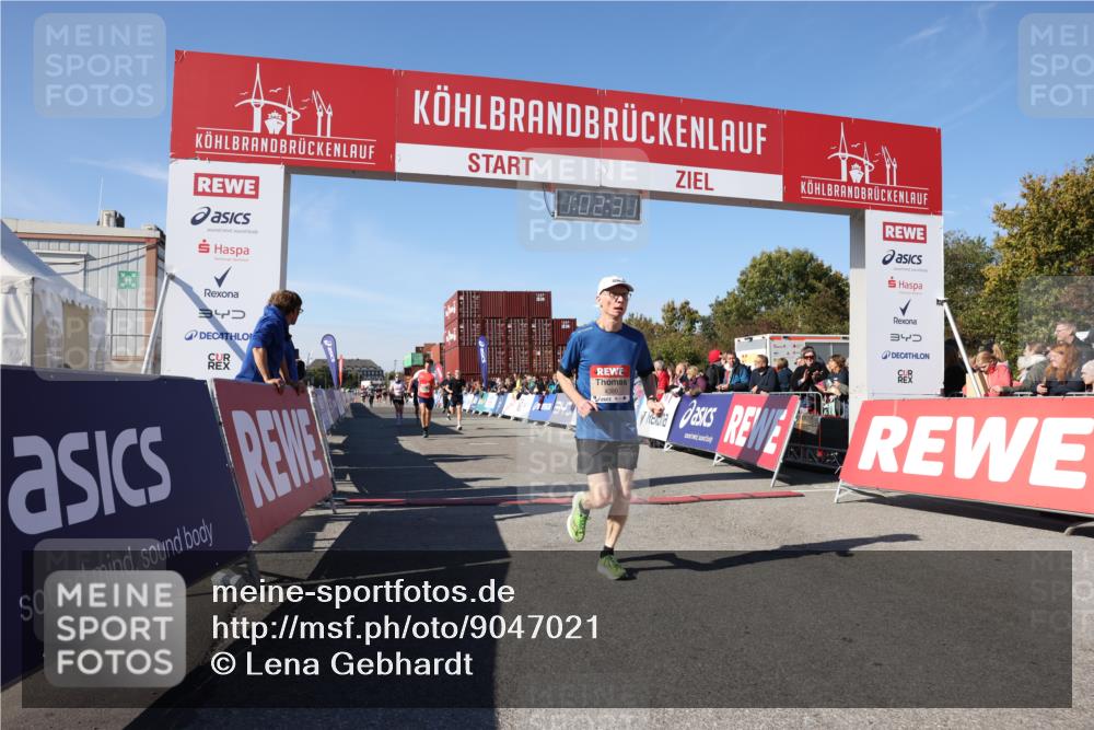 03.10.2025 - Köhlbrandbrückenlauf Lena Gebhardt http://msf.ph/oto/9047021 03.10.2025 13:02:32 Ziel 4024, 4187, 4271, 4277, 4337, 4380, 4783, 5080, 5747, 5784, 6320, 6321, 6465, 6479, 6492, 6783 meine-sportfotos.de