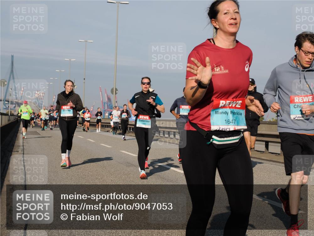 03.10.2025 - Köhlbrandbrückenlauf Fabian Wolf http://msf.ph/oto/9047053 03.10.2025 09:59:02 Position 3 1481, 2719, 1647 meine-sportfotos.de